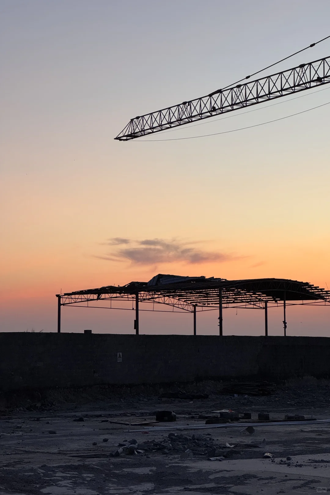 有钱不入北上广，落难必闯防城港
