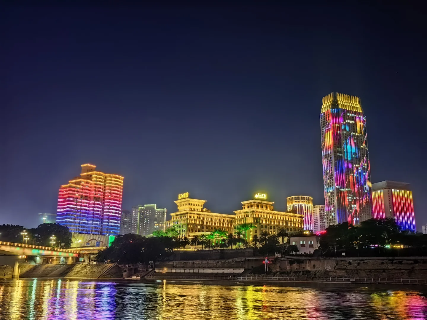 南宁逛逛吃吃喝喝