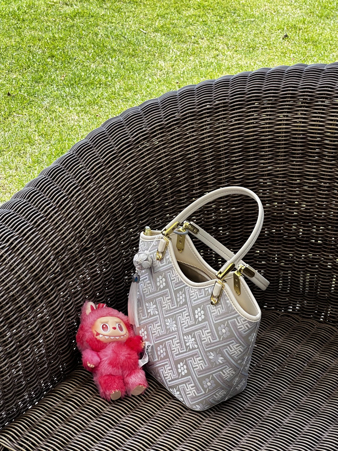 壮锦很美，广西的海也是