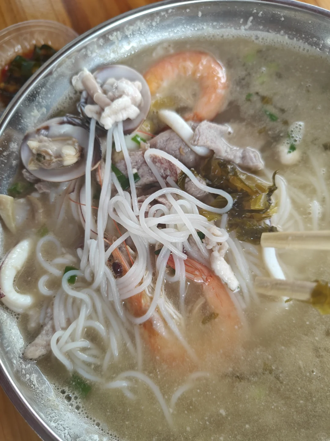 防城港上思县馋嘴海霸王生料粉！