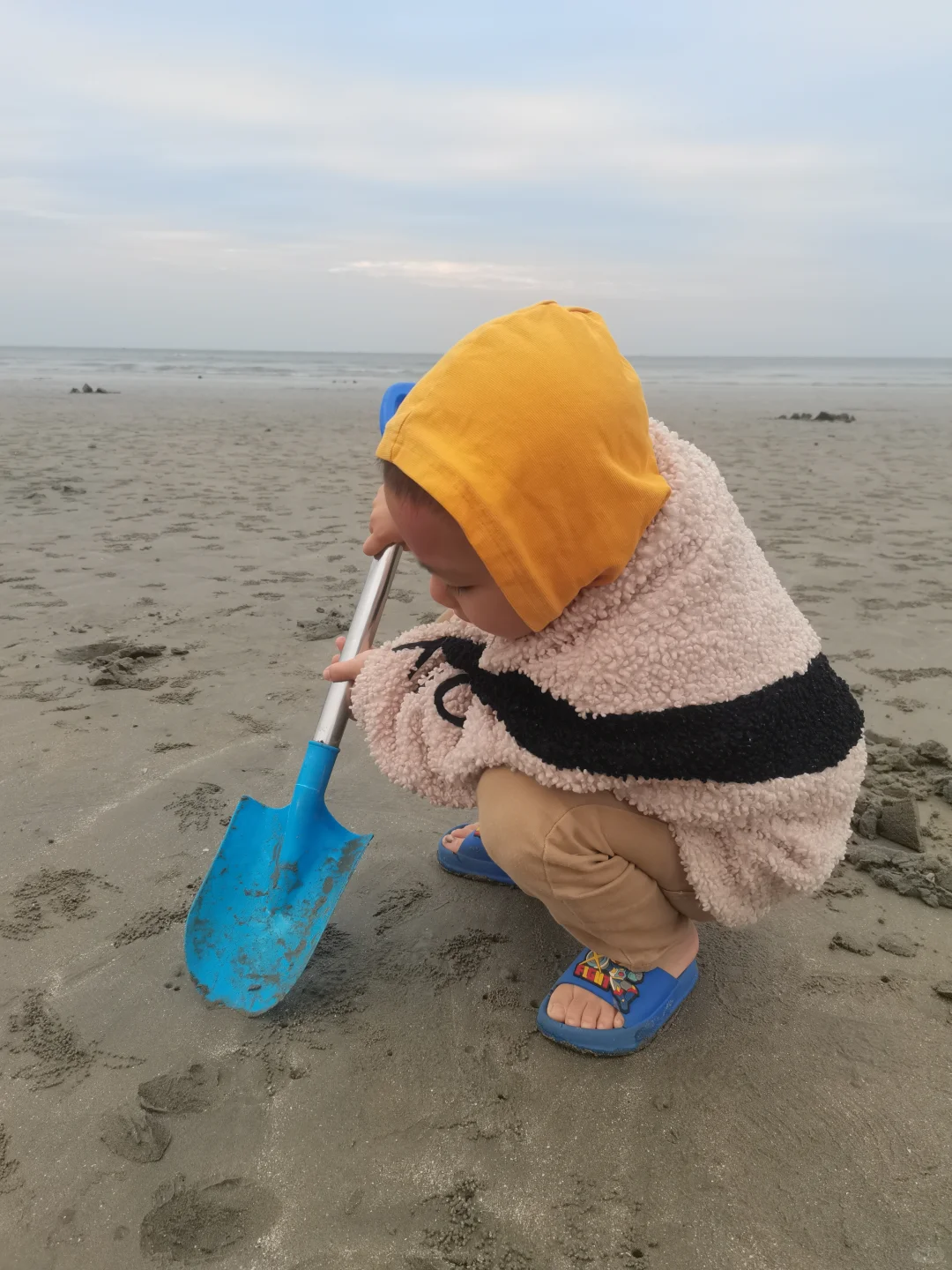 还是喜欢玩沙的年纪