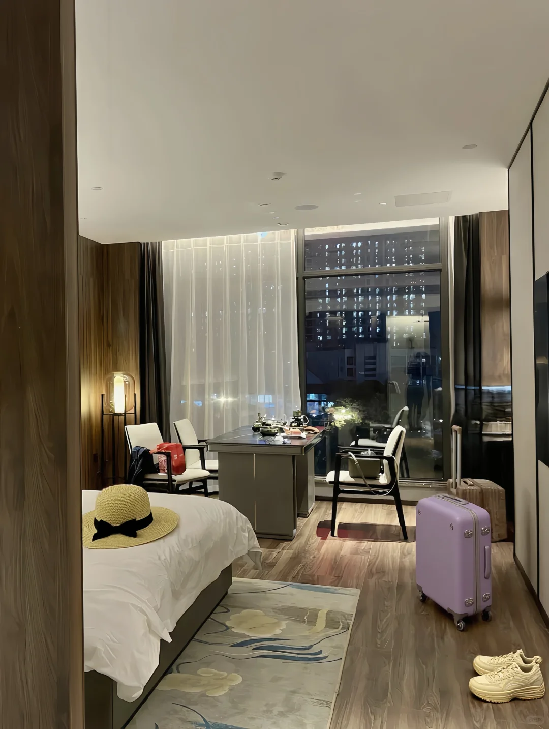 柳州！！五星街！！80块😭😭不想退房