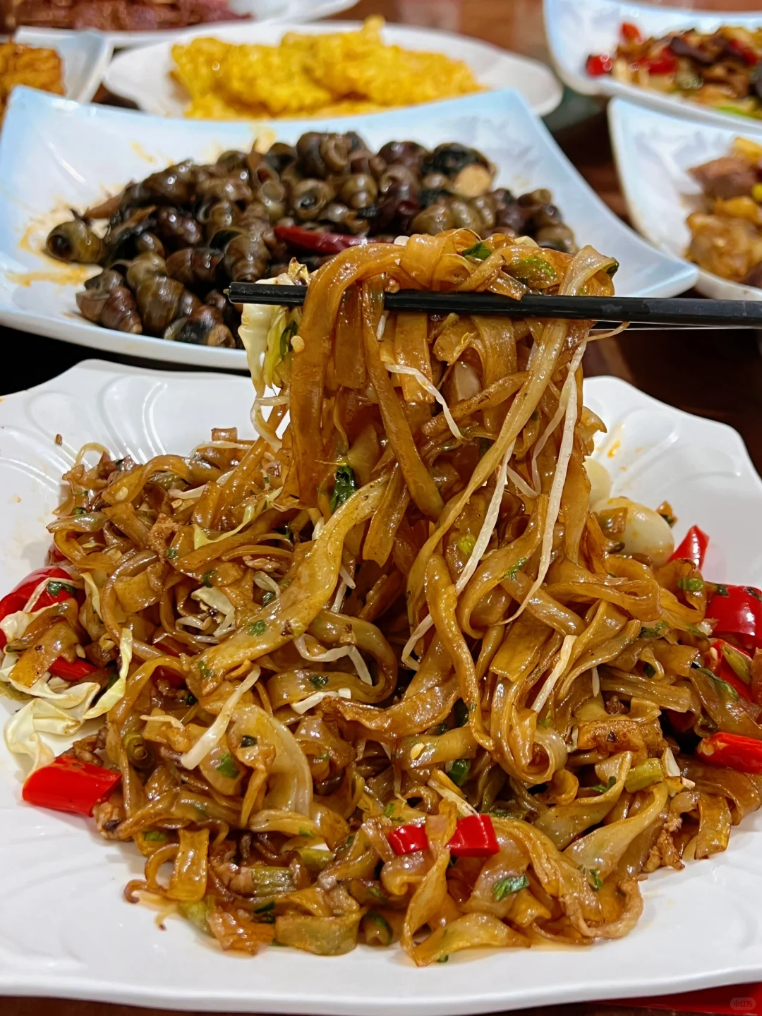 柳州这家大排档，闺蜜说她排队也要吃