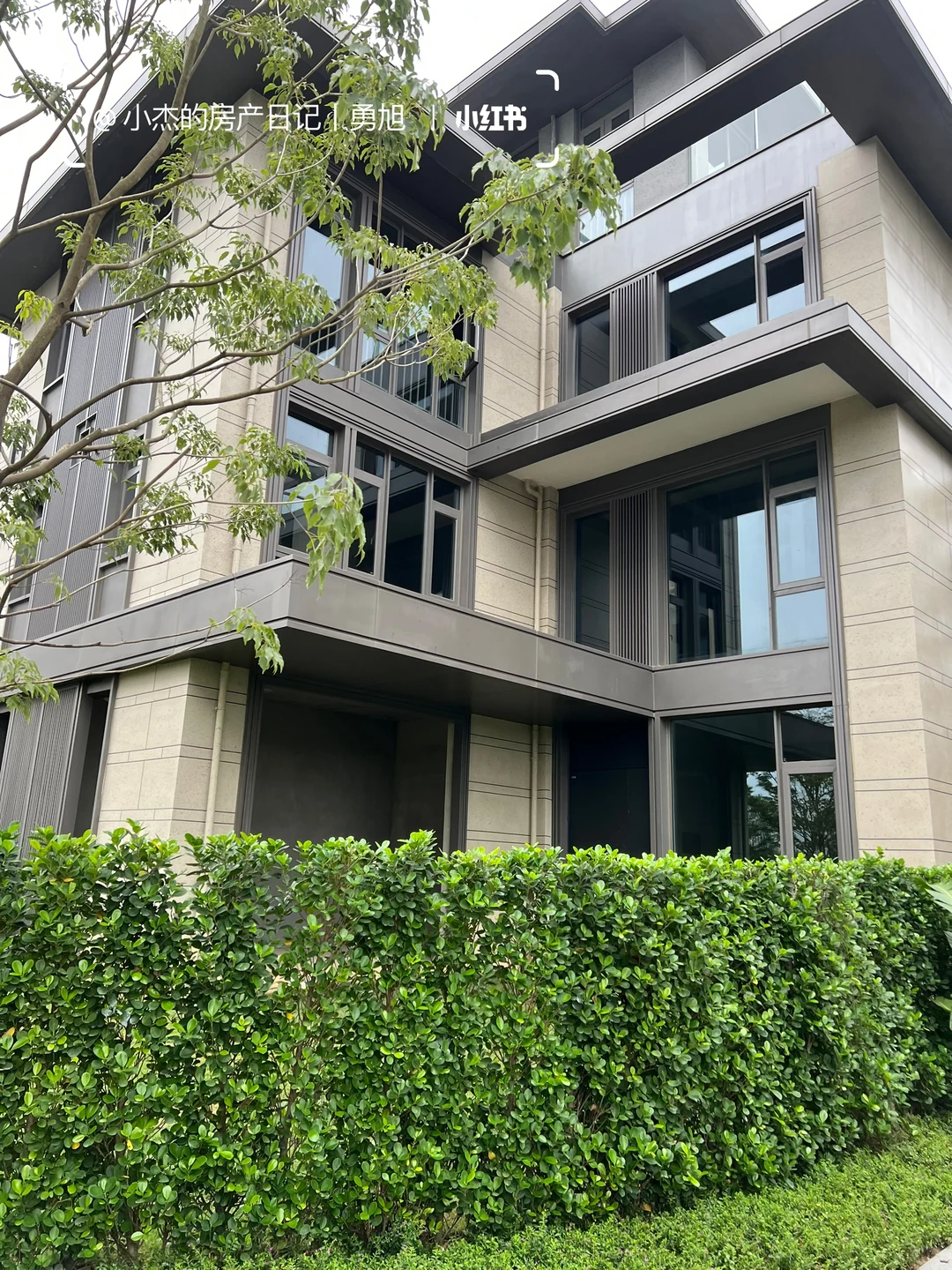 南宁邕江旁199万别墅合院，143平共6层