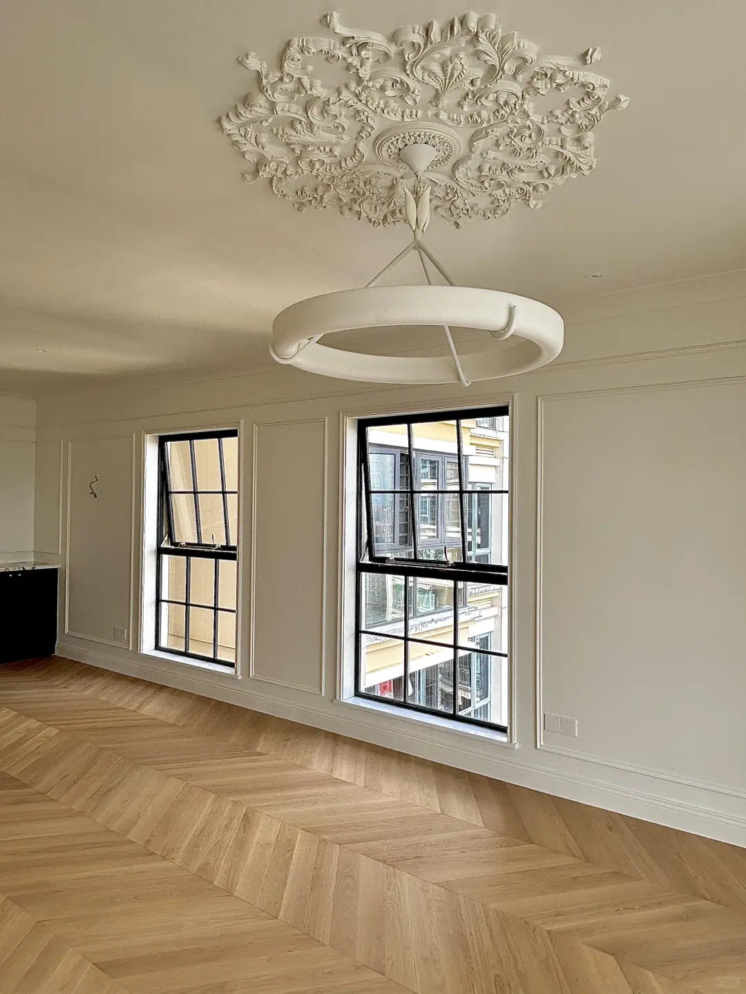 青秀区原价125万，现83万出售法式精装3房