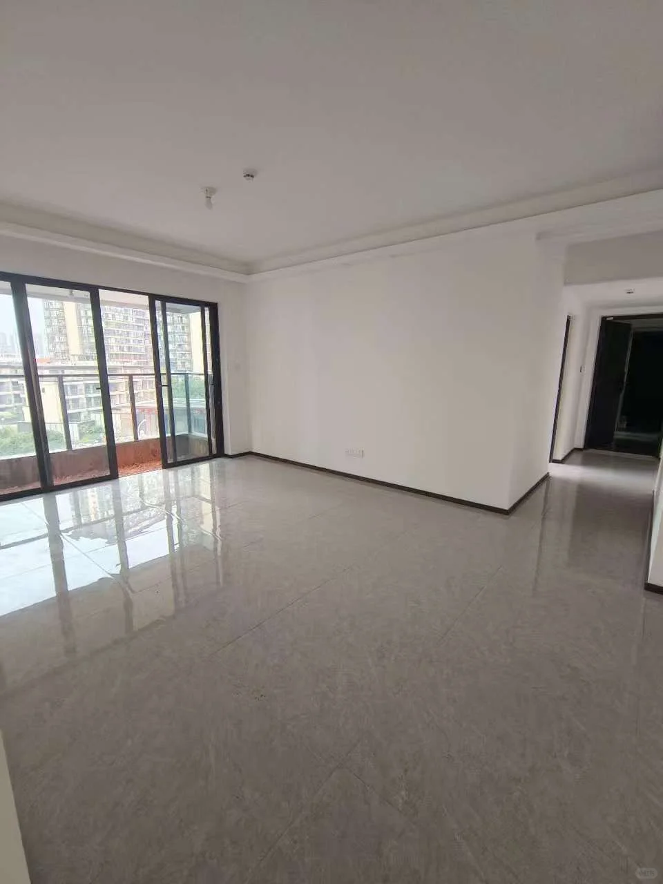 南宁精装四房，总价73万，精装4房