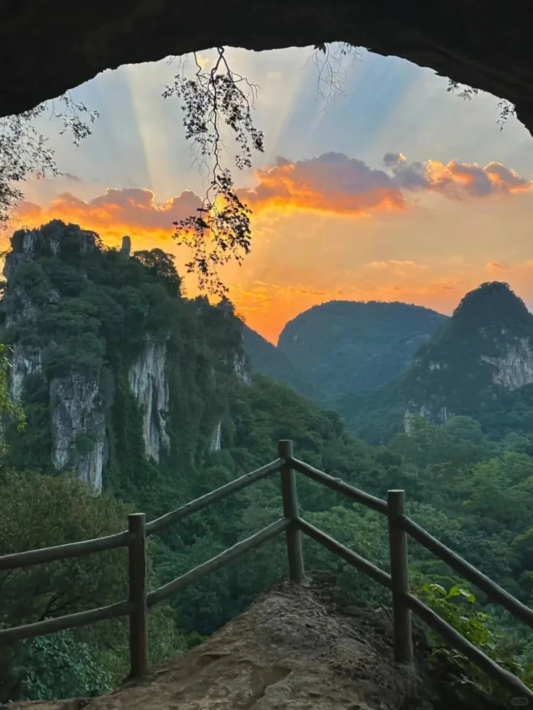 被赞爆了的朋友圈文案🥳｜📍𝐋𝐢𝐮𝐳𝐡𝐨𝐮