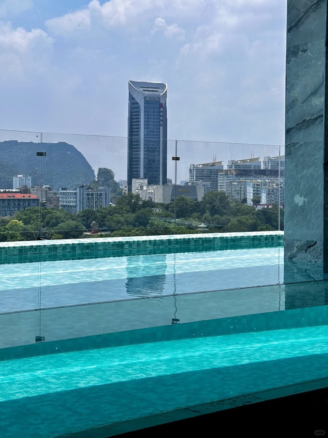 拍爆了！！柳州这个机位！！怒拍1000张！！！