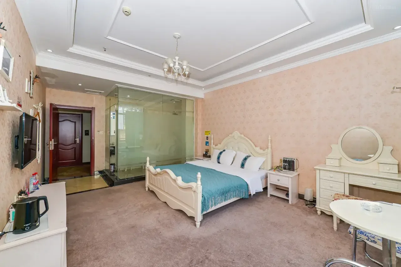 防城港酒店被我蹲到跳楼价！50元/晚还含早