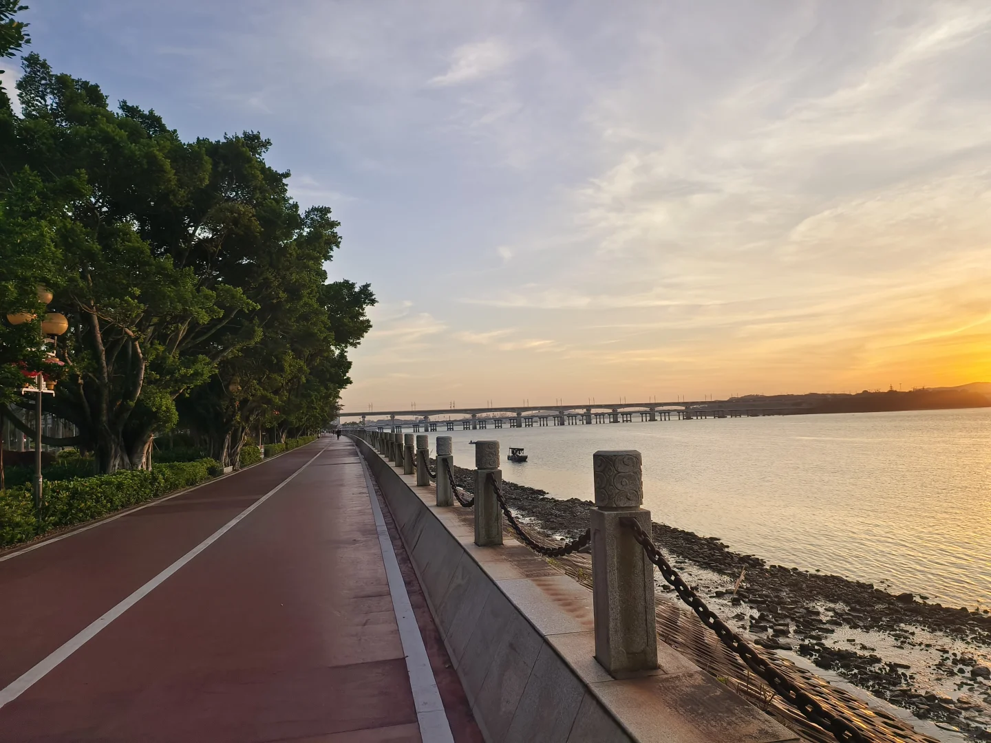 防城港的跑道真是惊艳到我了