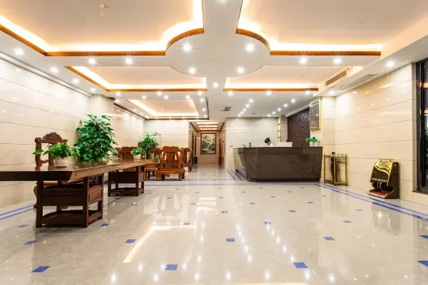 防城港酒店被我蹲到跳楼价！50元/晚还含早