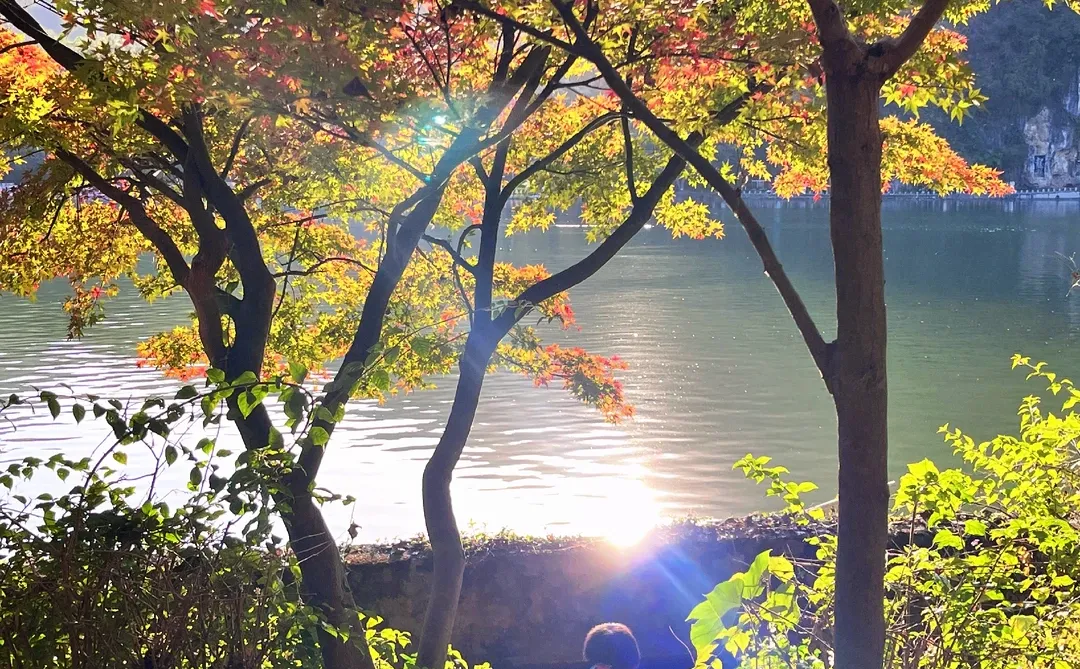 柳州！不敢想象一位美女坐这得多出片！