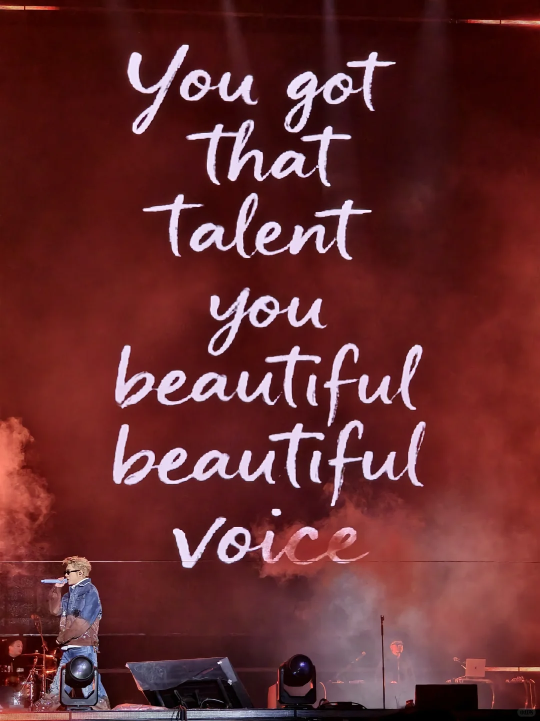 好羡慕柳州人。。吃个宵夜也能偶遇明星！！