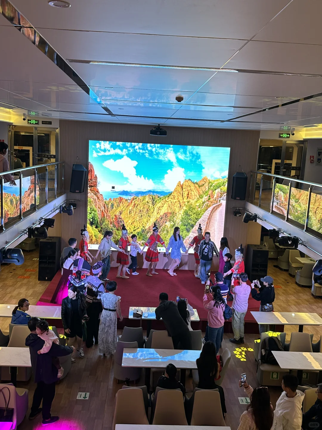 不是上海。。是柳州！被柳州的夜景美疯了！！