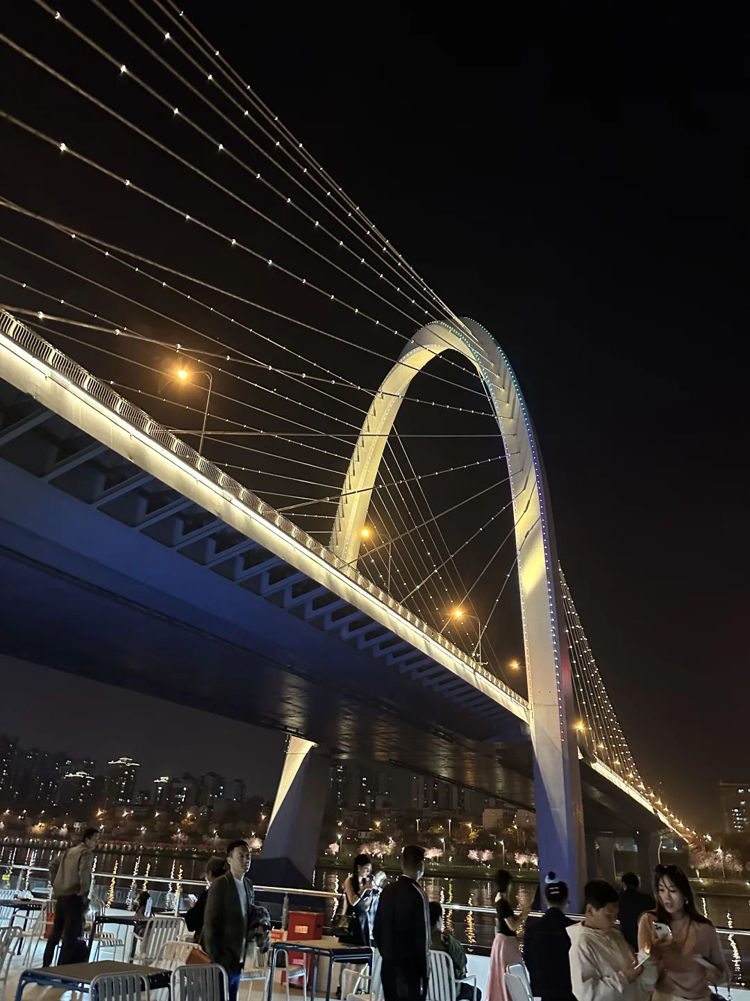 不是上海。。是柳州！被柳州的夜景美疯了！！