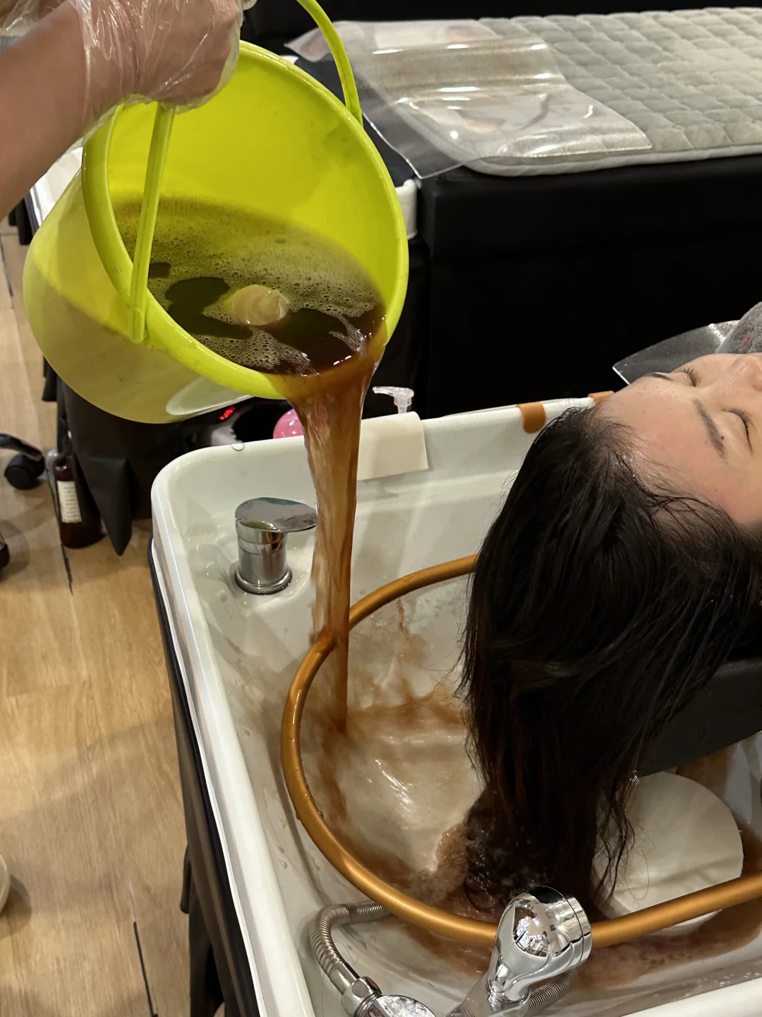 巨巨巨离谱！柳州旅游第一件事居然是洗头…