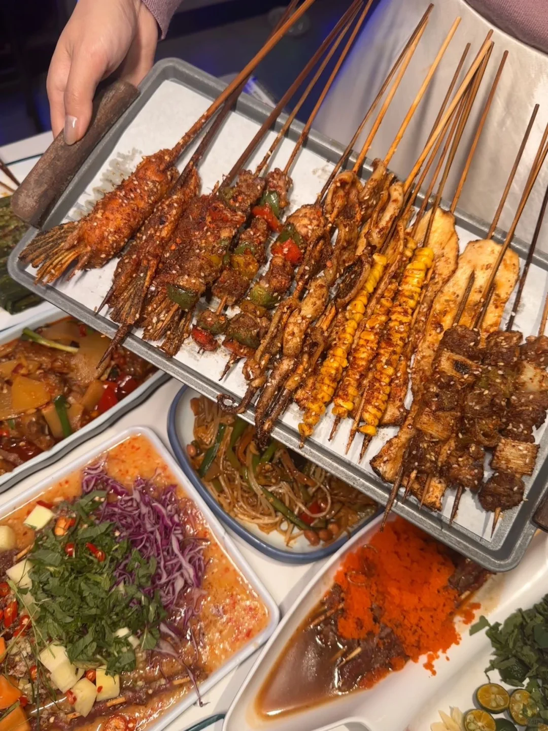 好羡慕柳州人。。吃个宵夜也能偶遇明星！！