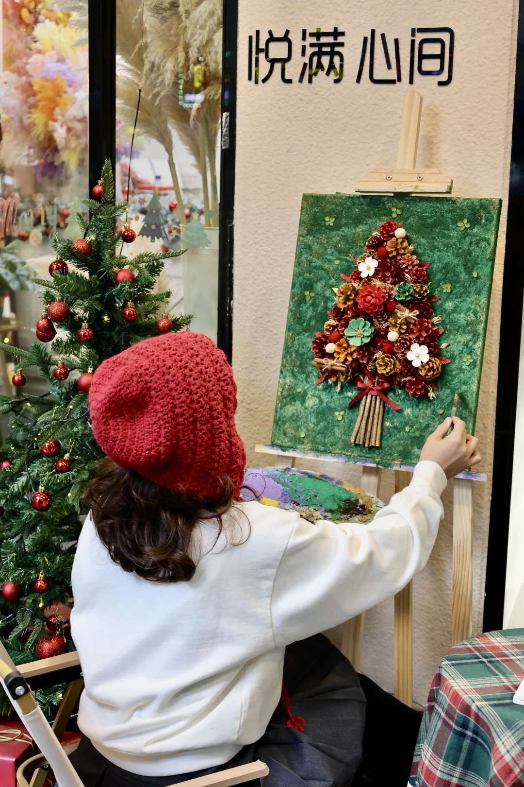 好珍贵的画面啊｜柳州亲子diy油画松果画