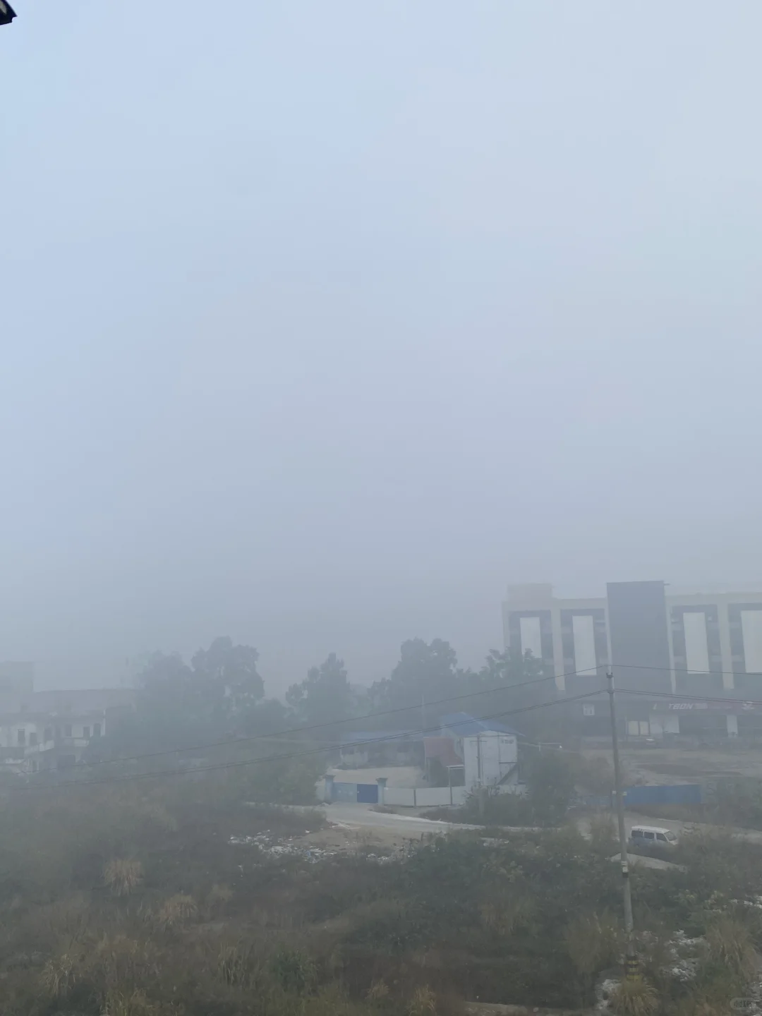 今日是雾蒙蒙的柳州