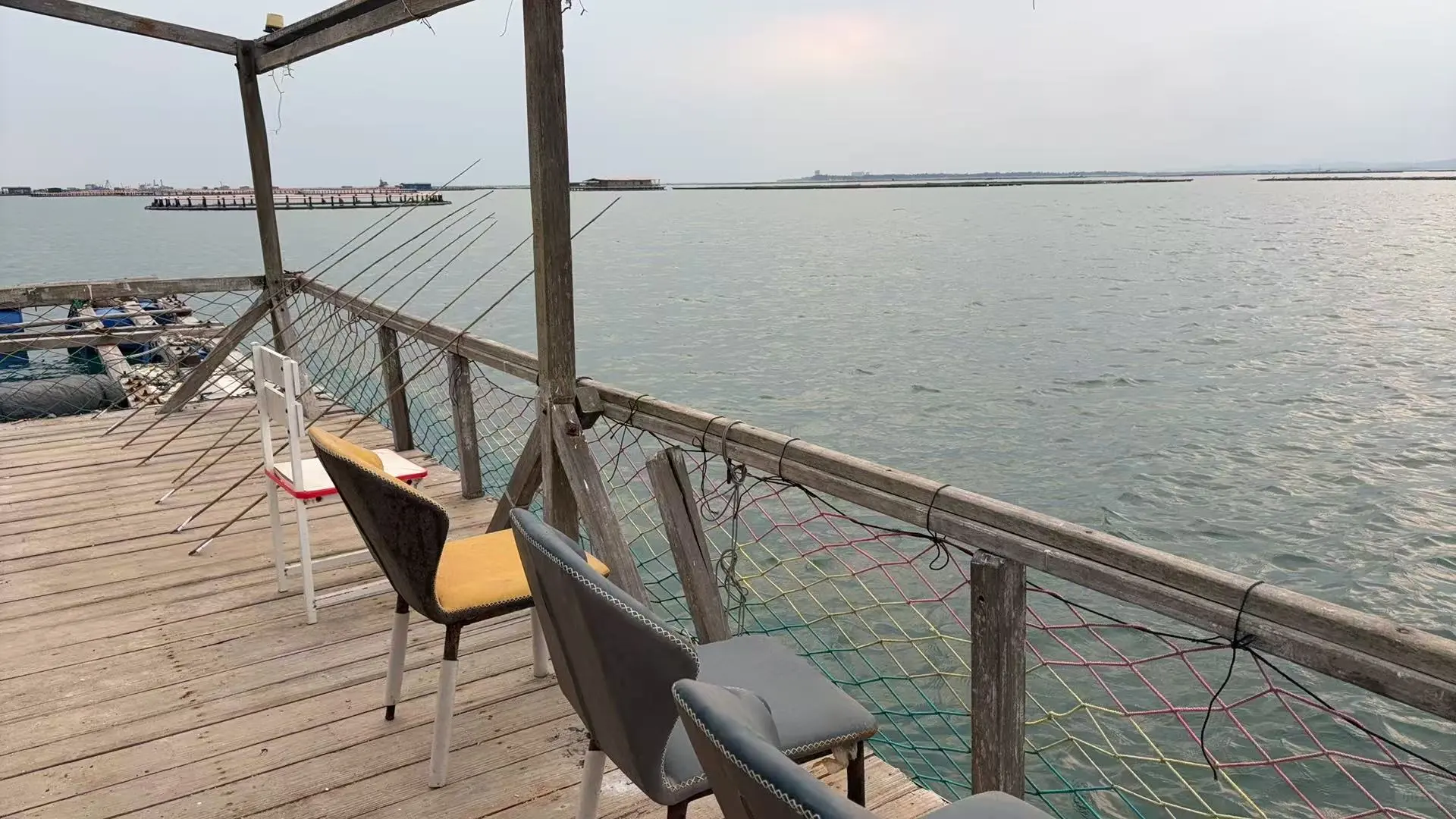 防城港海上平台畅钓12小时，自带帐篷可露营