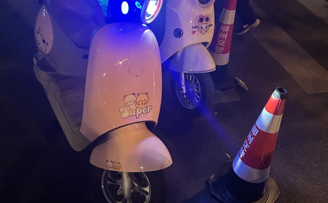 来柳州旅游租电动车能不能载一个人