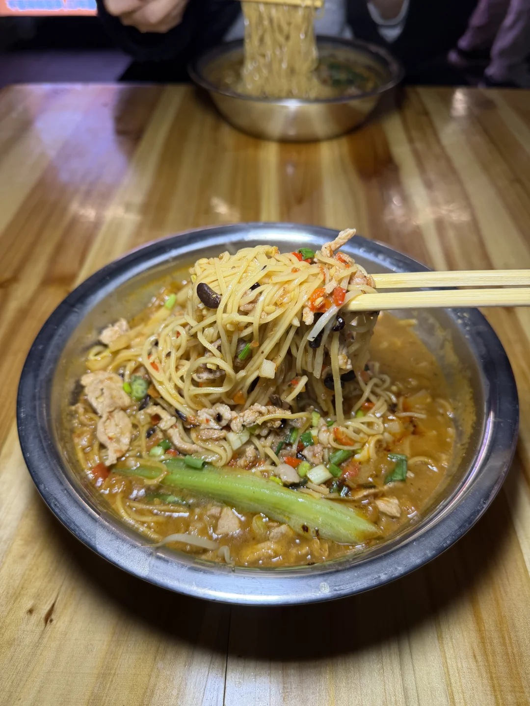 柳州老友粉申请出战，very 好吃