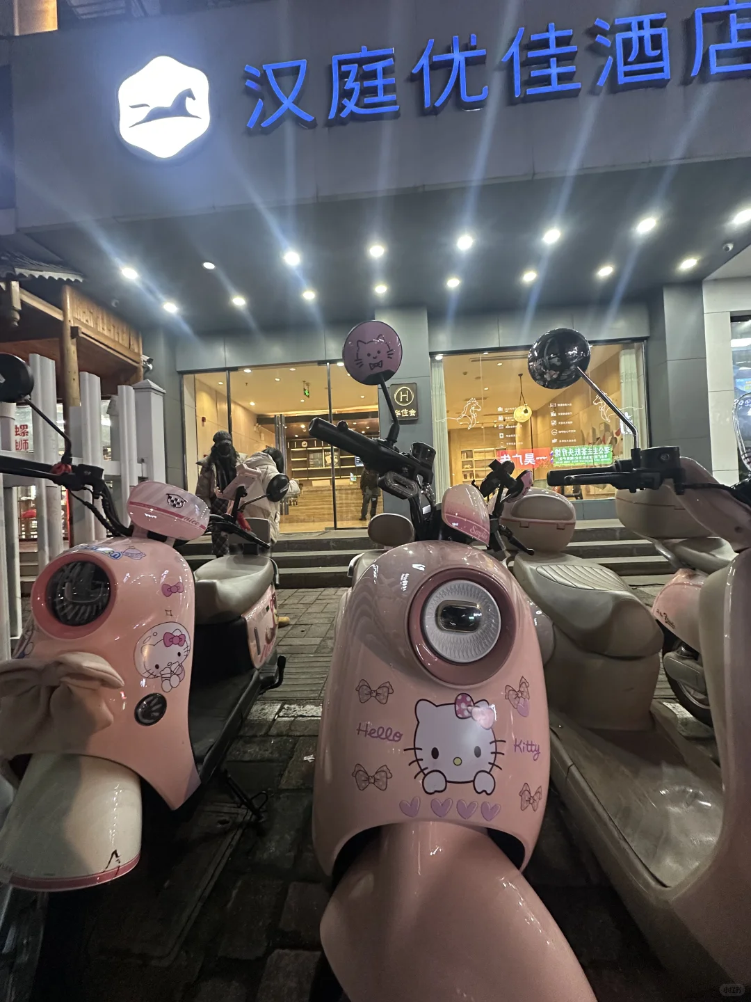 来柳州旅游租电动车能不能载一个人