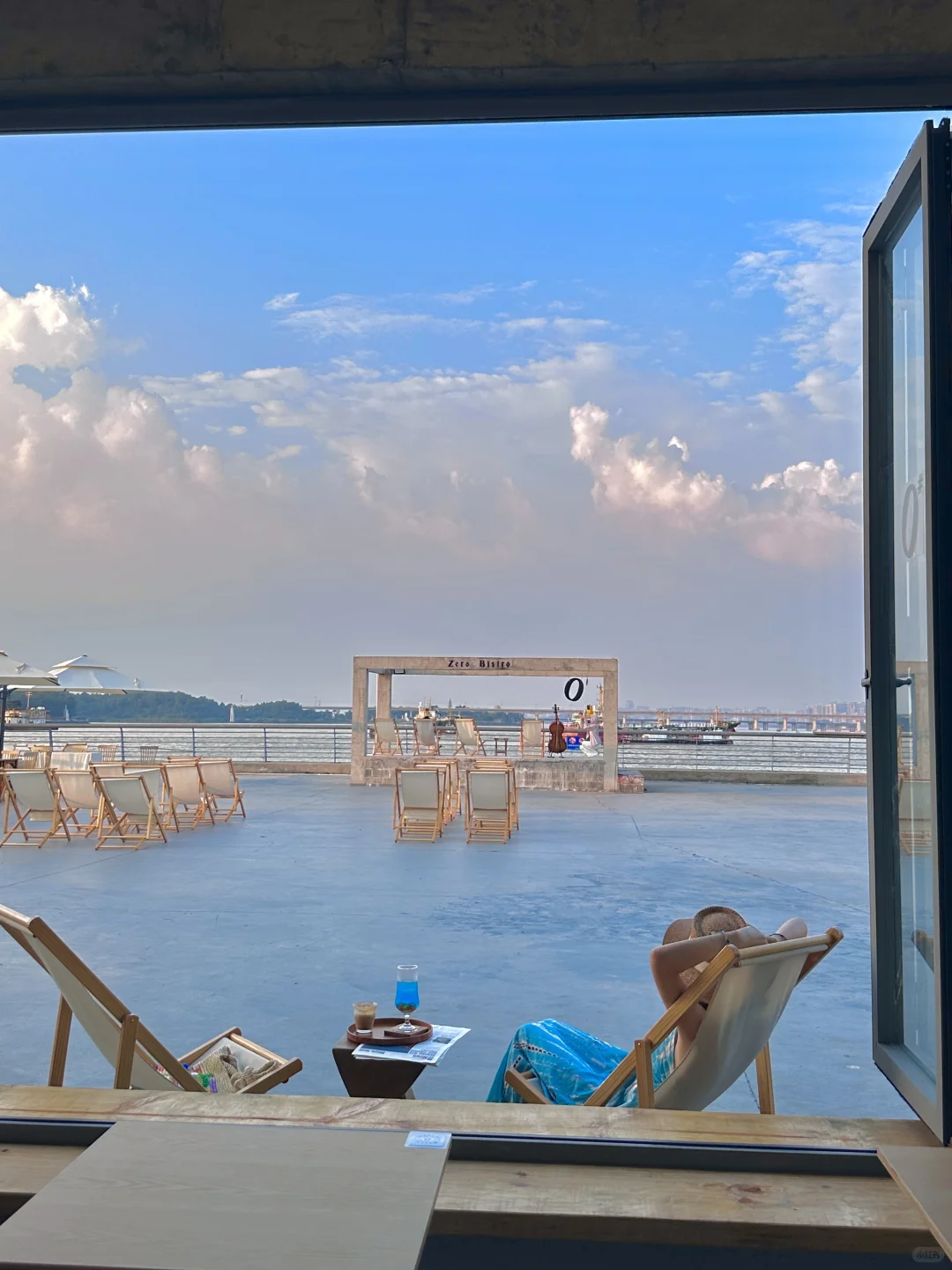 防城港看海景氛围一绝的咖啡店！！巨巨出片📸