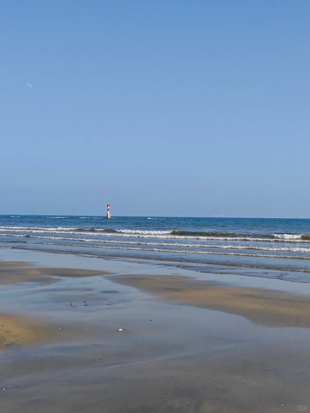 防城港：一个人超级少的渔村，很干净的海滩