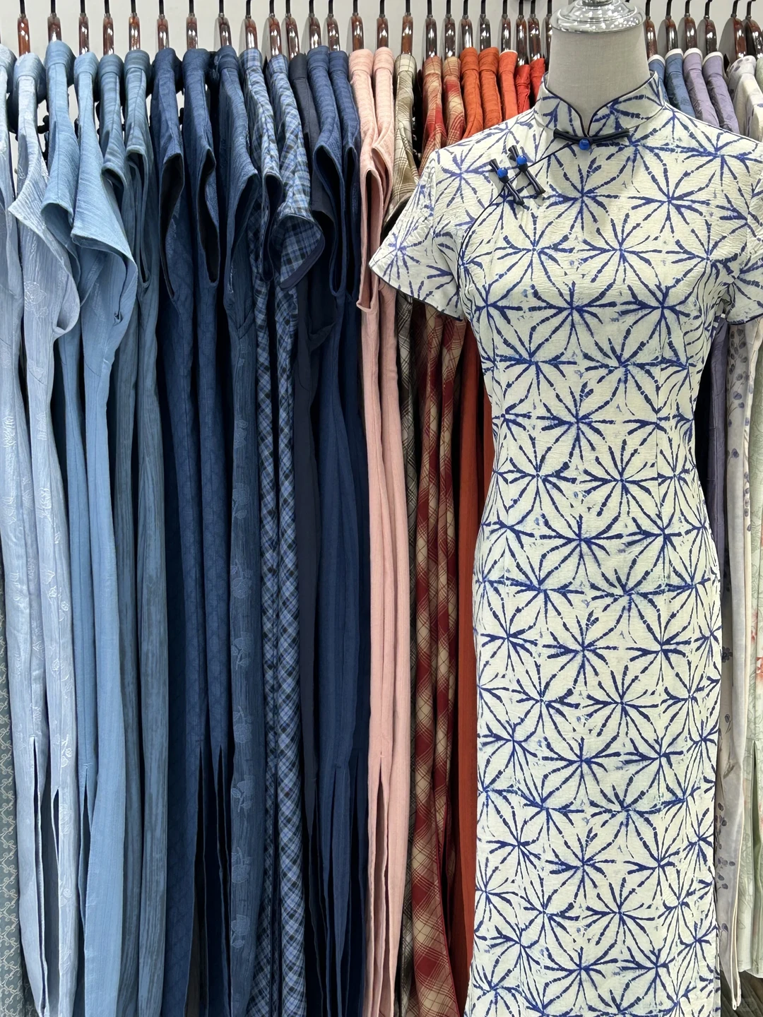 柳州五星街百元旗袍店』买啦3⃣件❗超开心