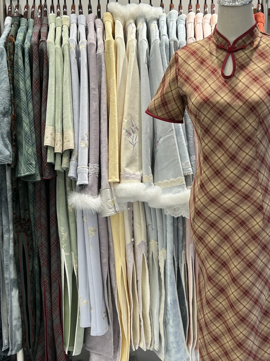 柳州五星街百元旗袍店』买啦3⃣件❗超开心