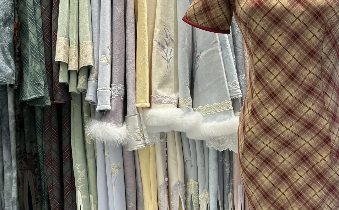 柳州五星街百元旗袍店』买啦3⃣件❗超开心