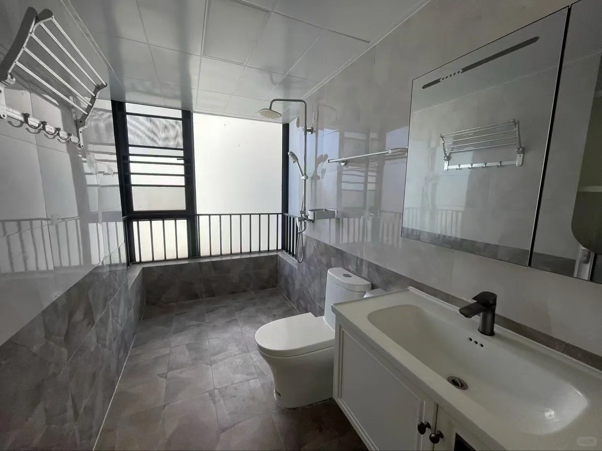 南宁租房｜青秀 保利领秀前城 轻奢风四房