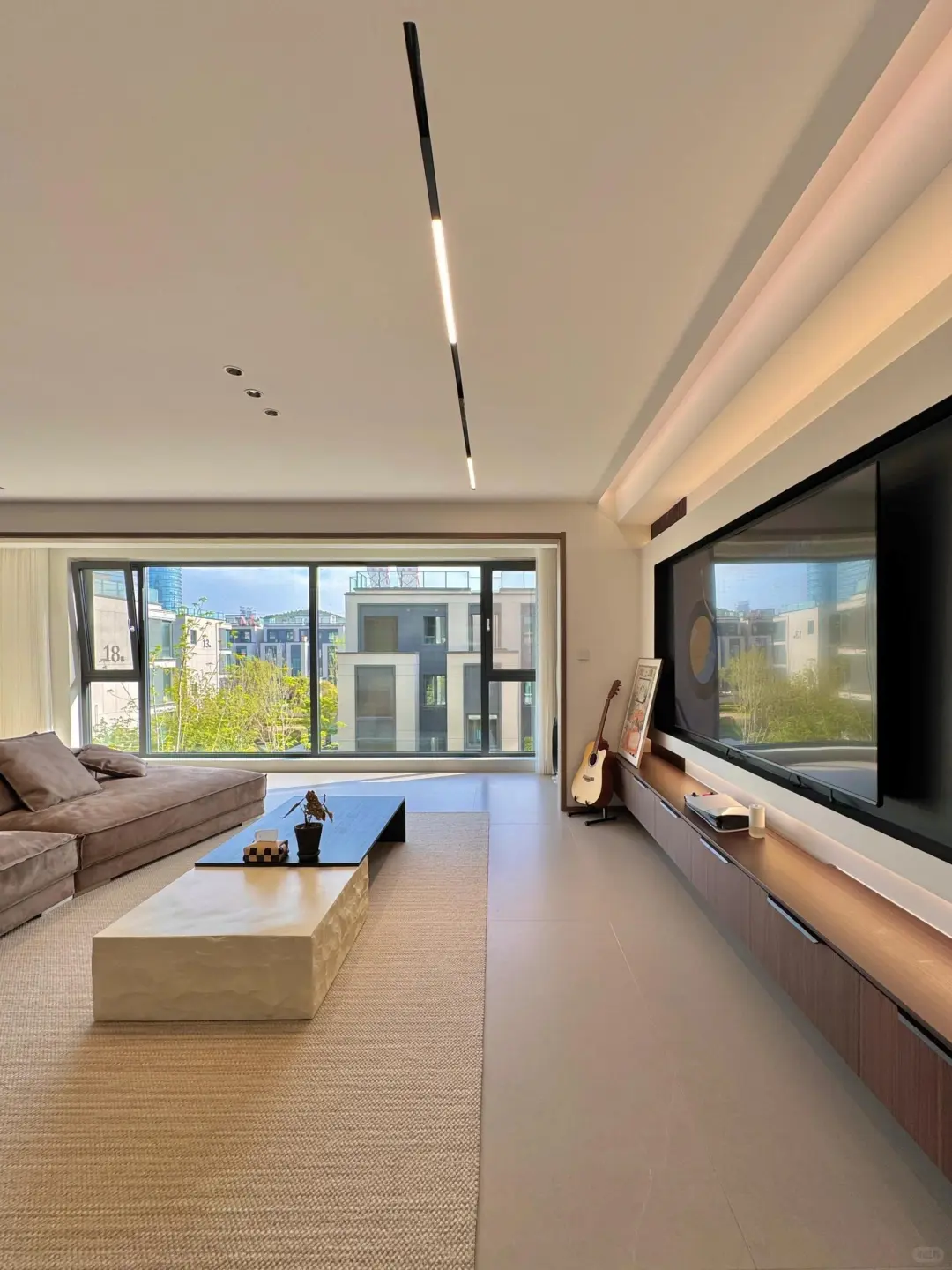 89万拿下，143平洋房一梯一户