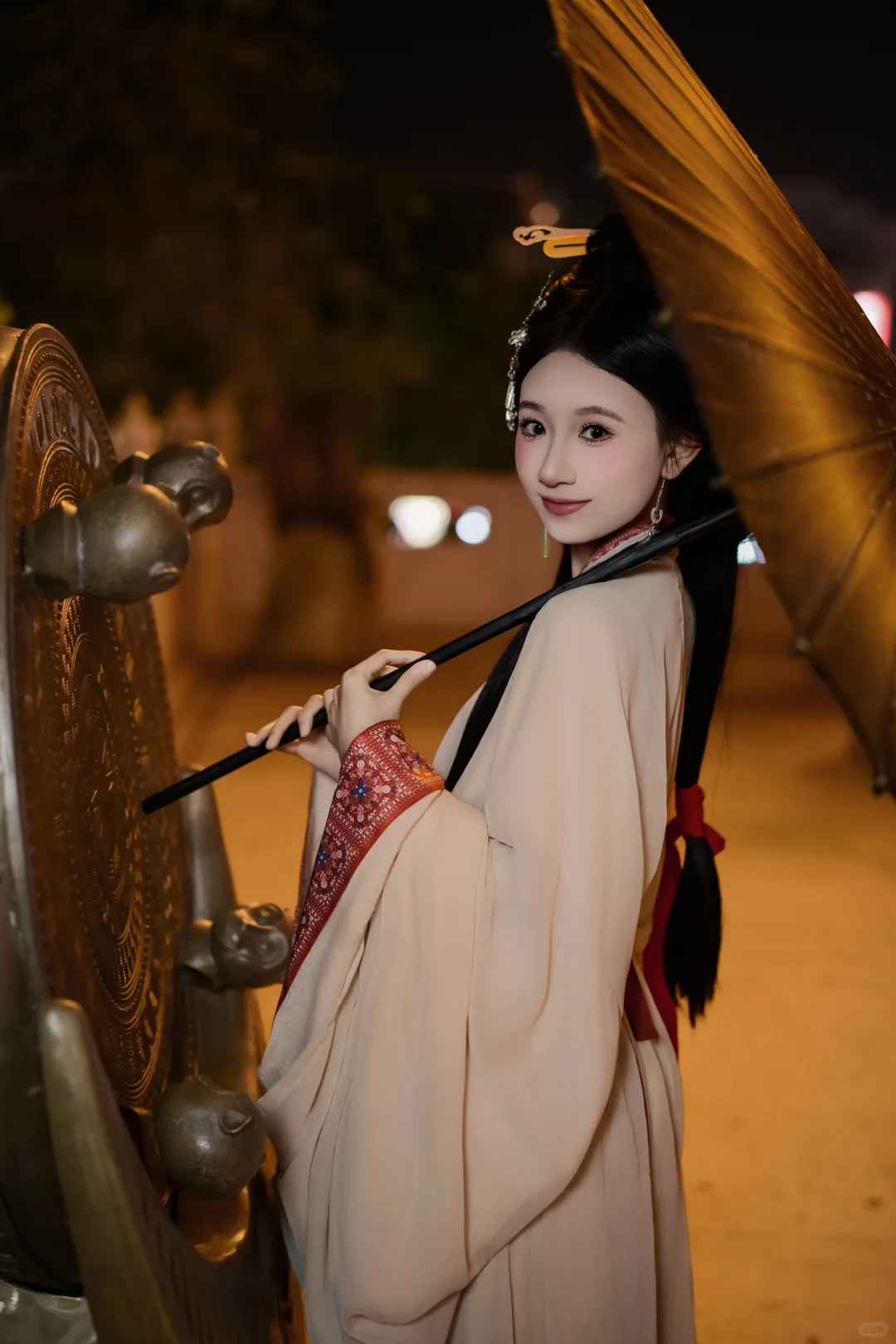 在柳州窑埠古镇拍一套战国袍宿命感十足呀