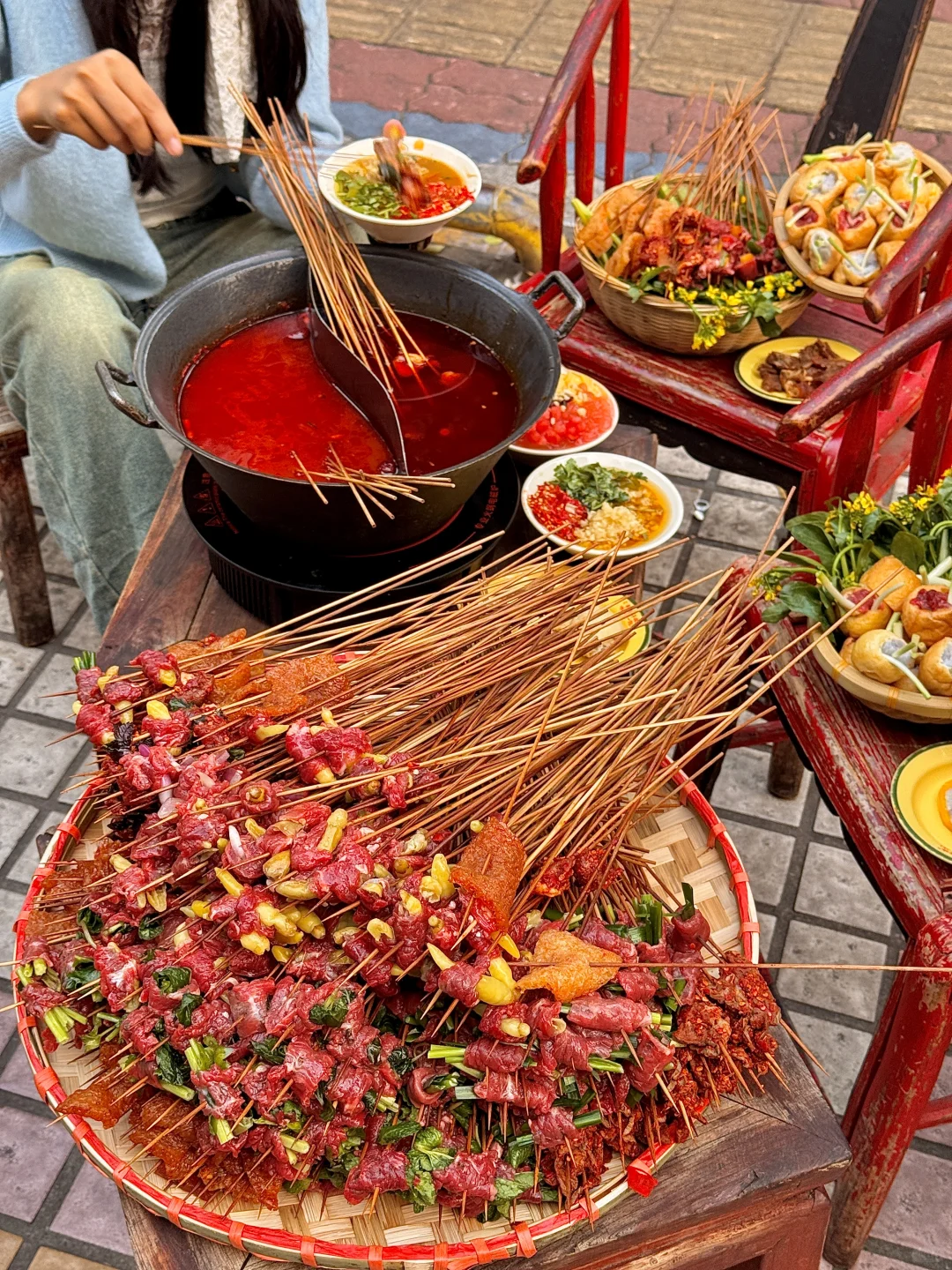 柳州穷鬼全牛串串任吃。。。5分钟吃回本😭😭