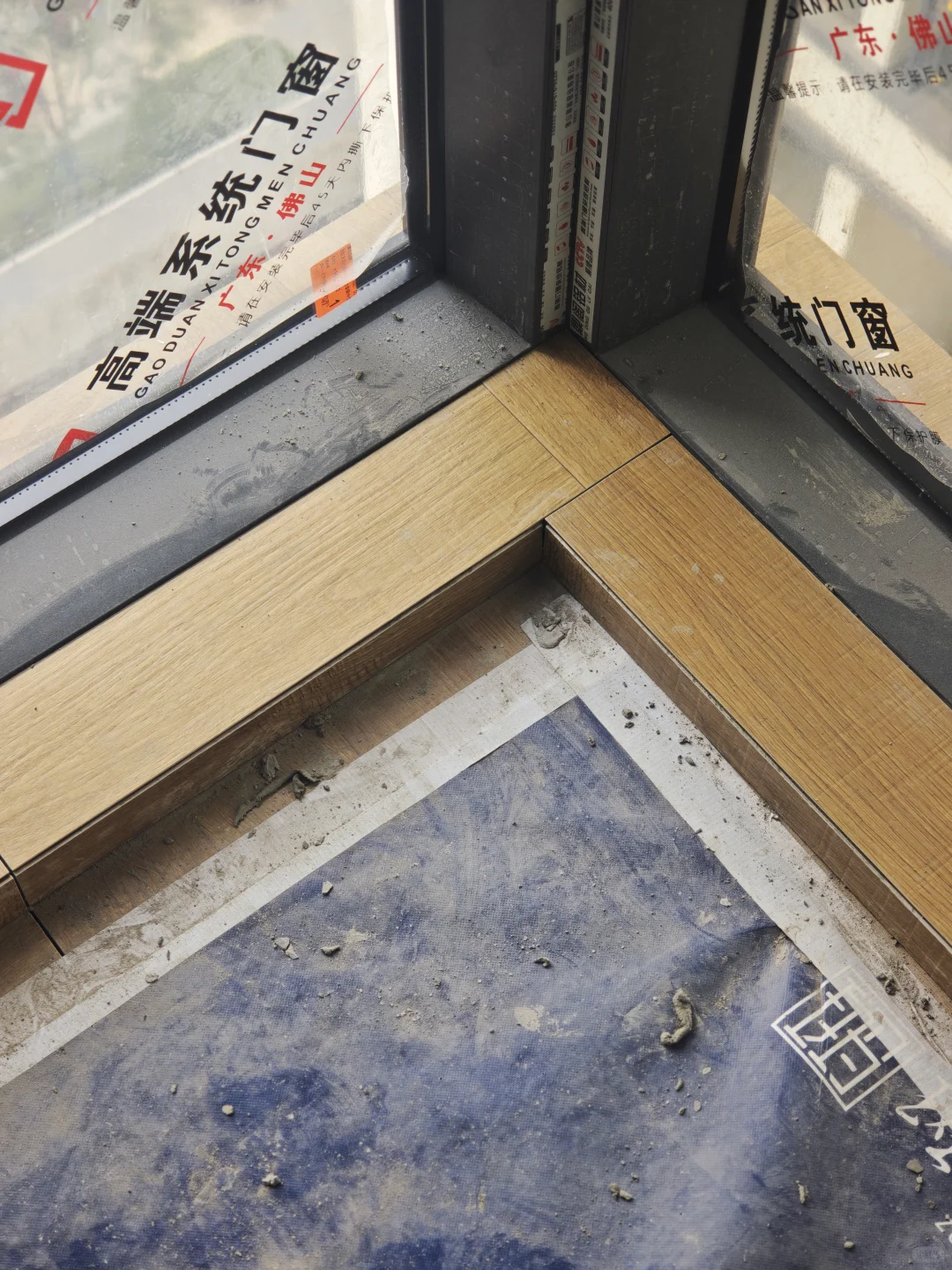 美爆了！柳州滨江郡府｜手工小方砖工地实拍