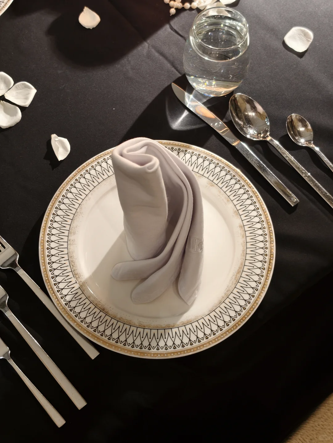 帮我看看这顿漂亮饭到底值不值