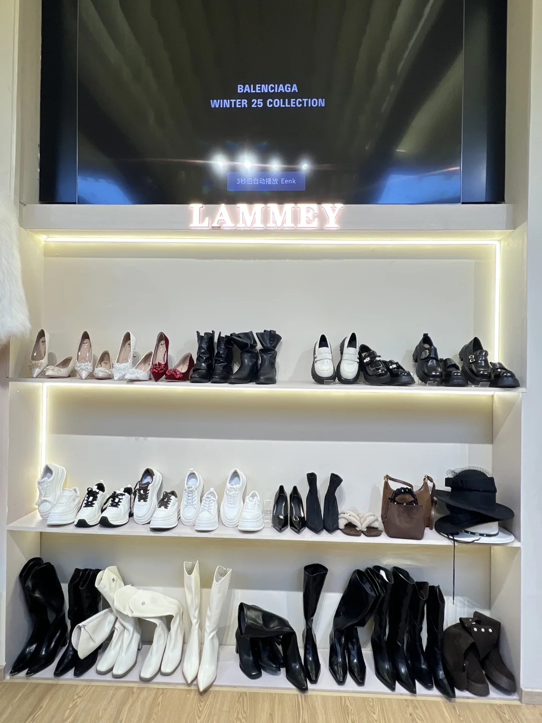 柳州万达新开的女装店，美到我心坎里了✨