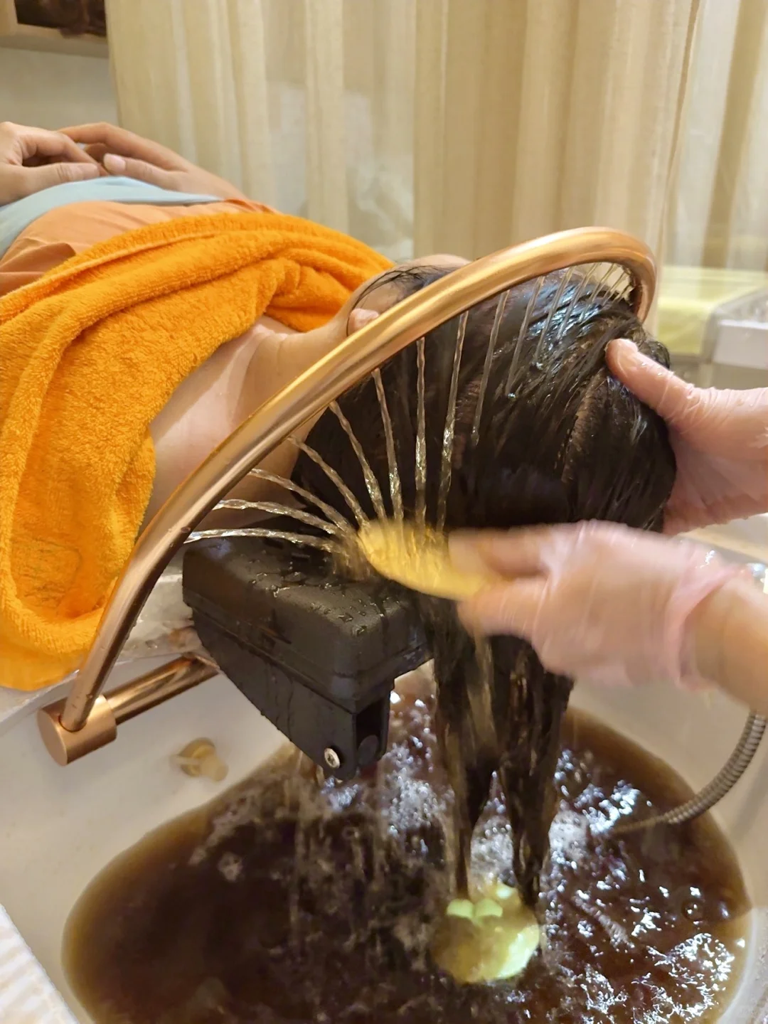 一旦你尝试过柳州的中药洗头…！