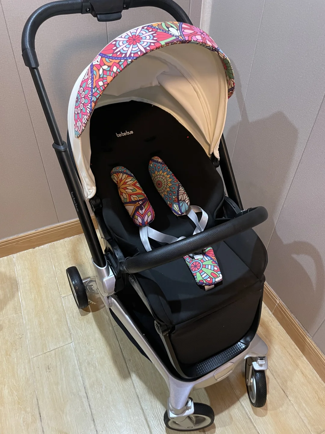 南宁出BeBeBus艺术家婴儿推车