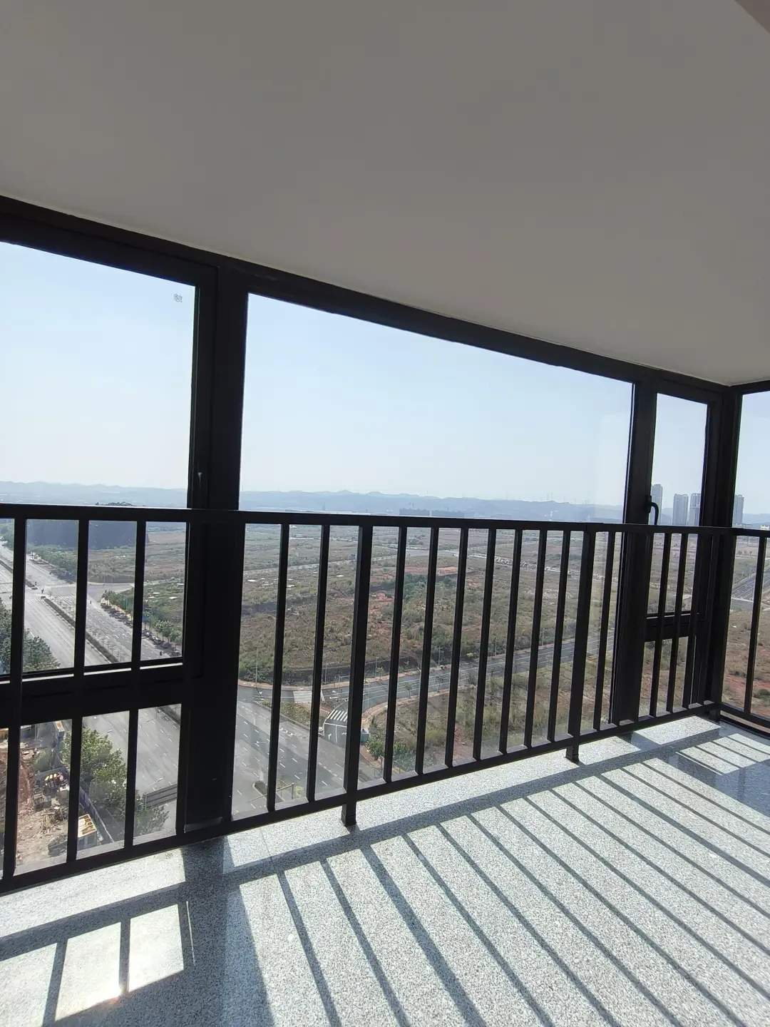 荣和五象院子80平精装3房，总价48万，现房