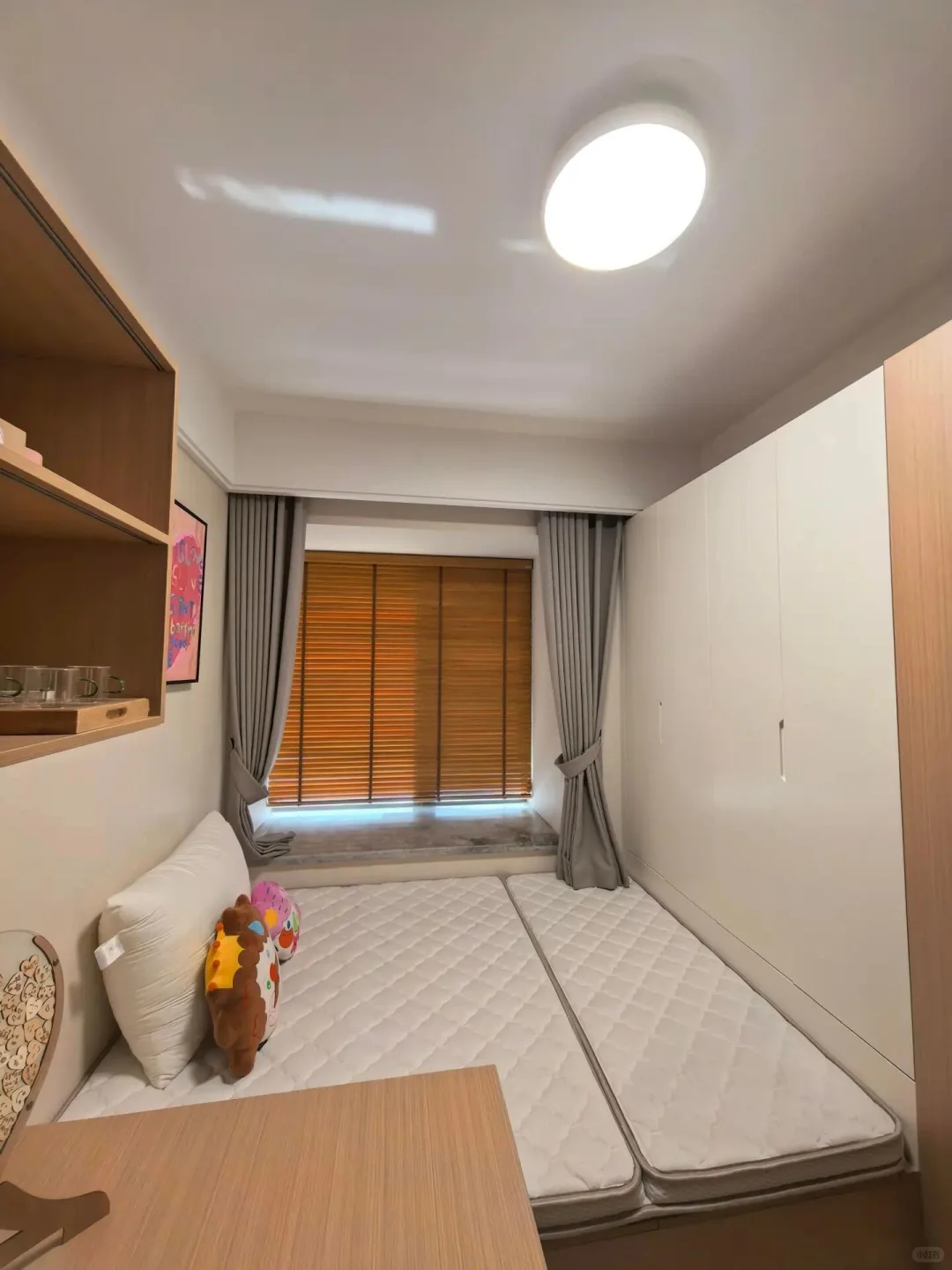 南宁五象万象汇98平3房，总价72万，书包房