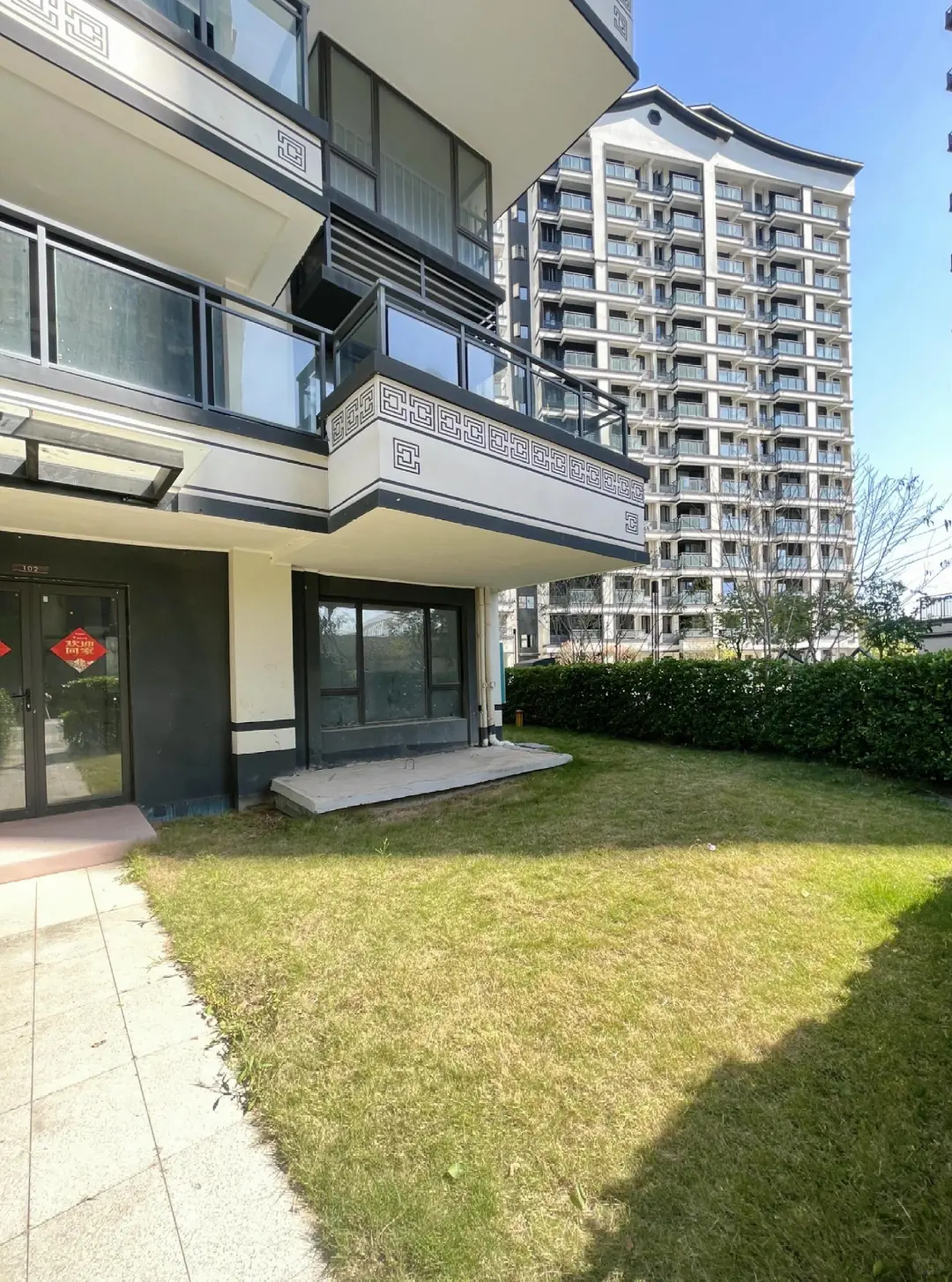 99万得底复4层，带70平院子