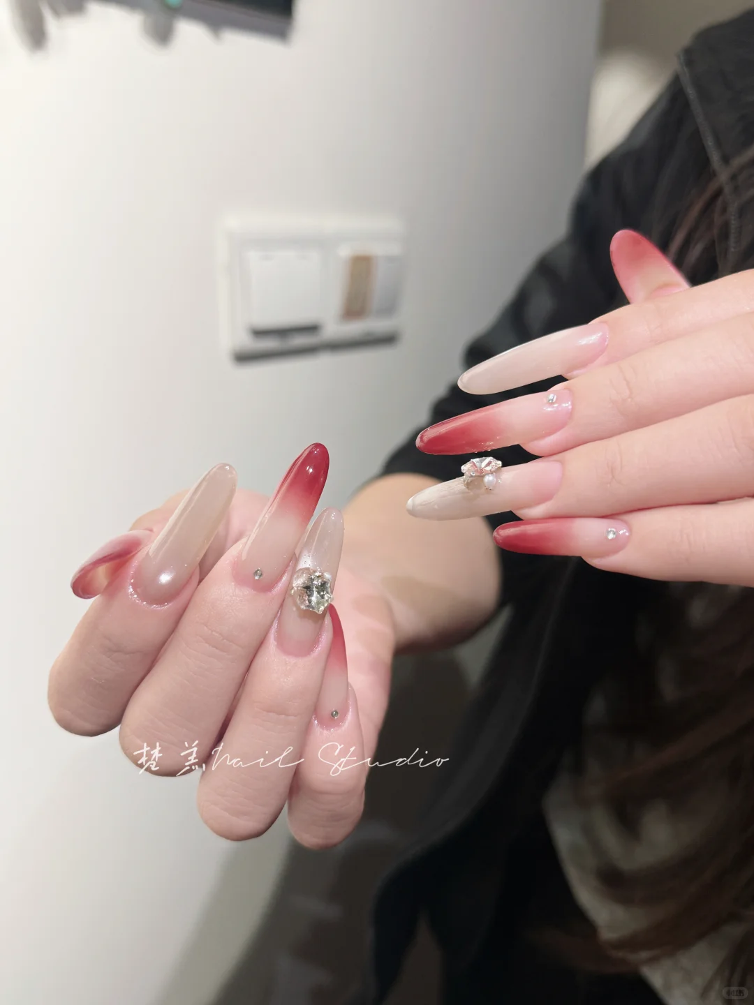 柳州美甲｜红色渐变猫眼