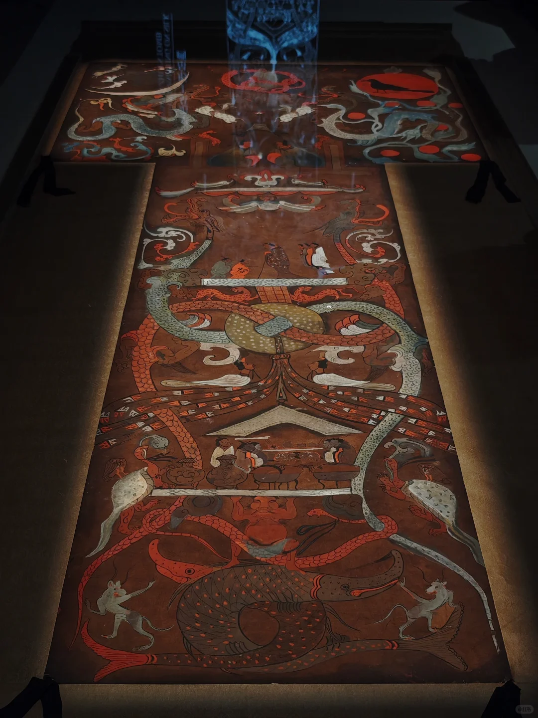 忍着恐惧还是去看了一眼辛追夫人‼️㊙️