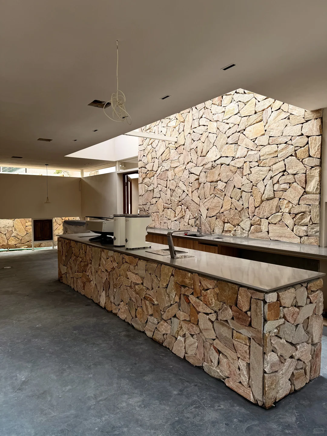 远近常德店招咖啡师啦！