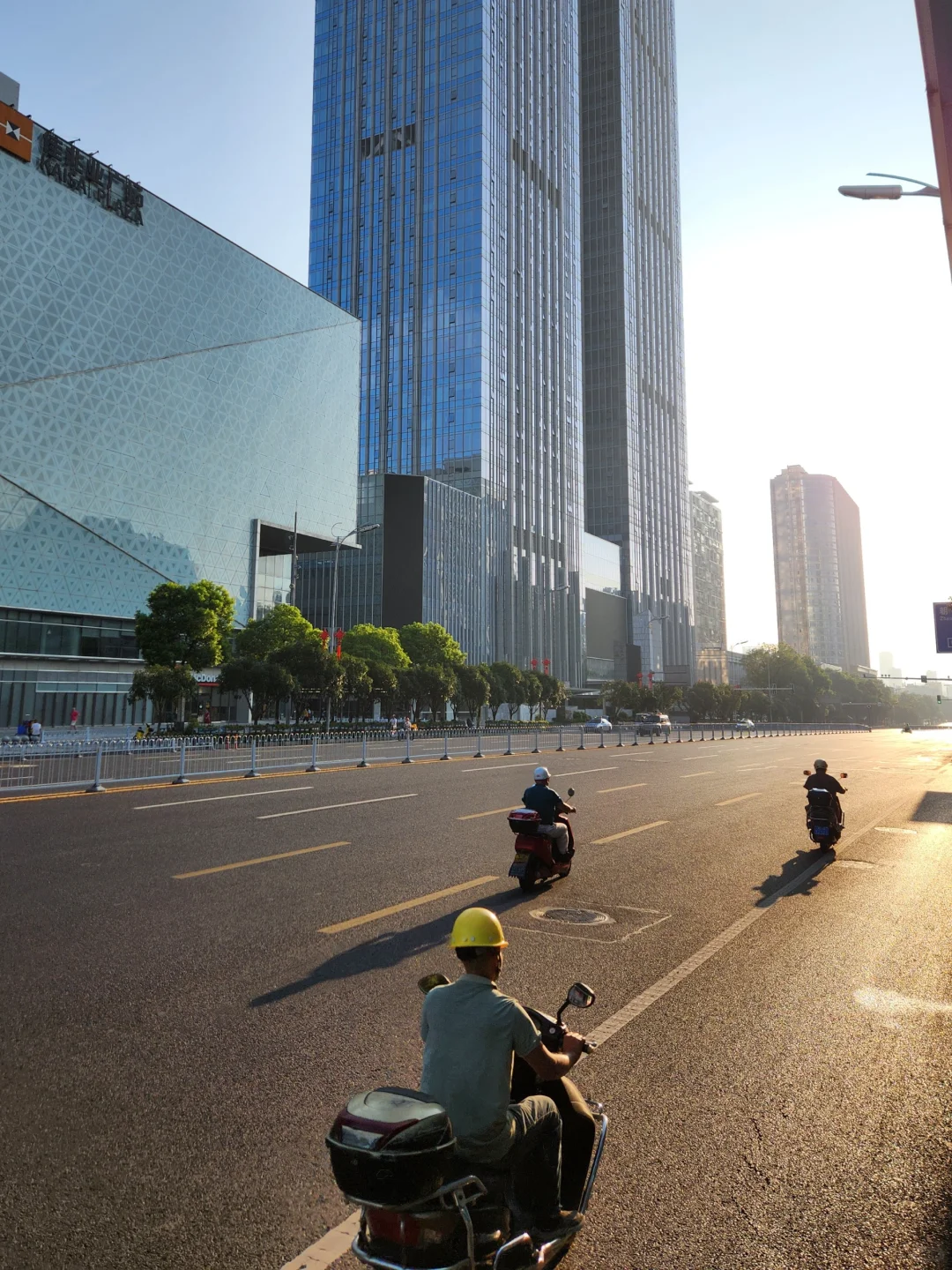 🇲🇾 想你的风把我吹到了长沙 🇨🇳