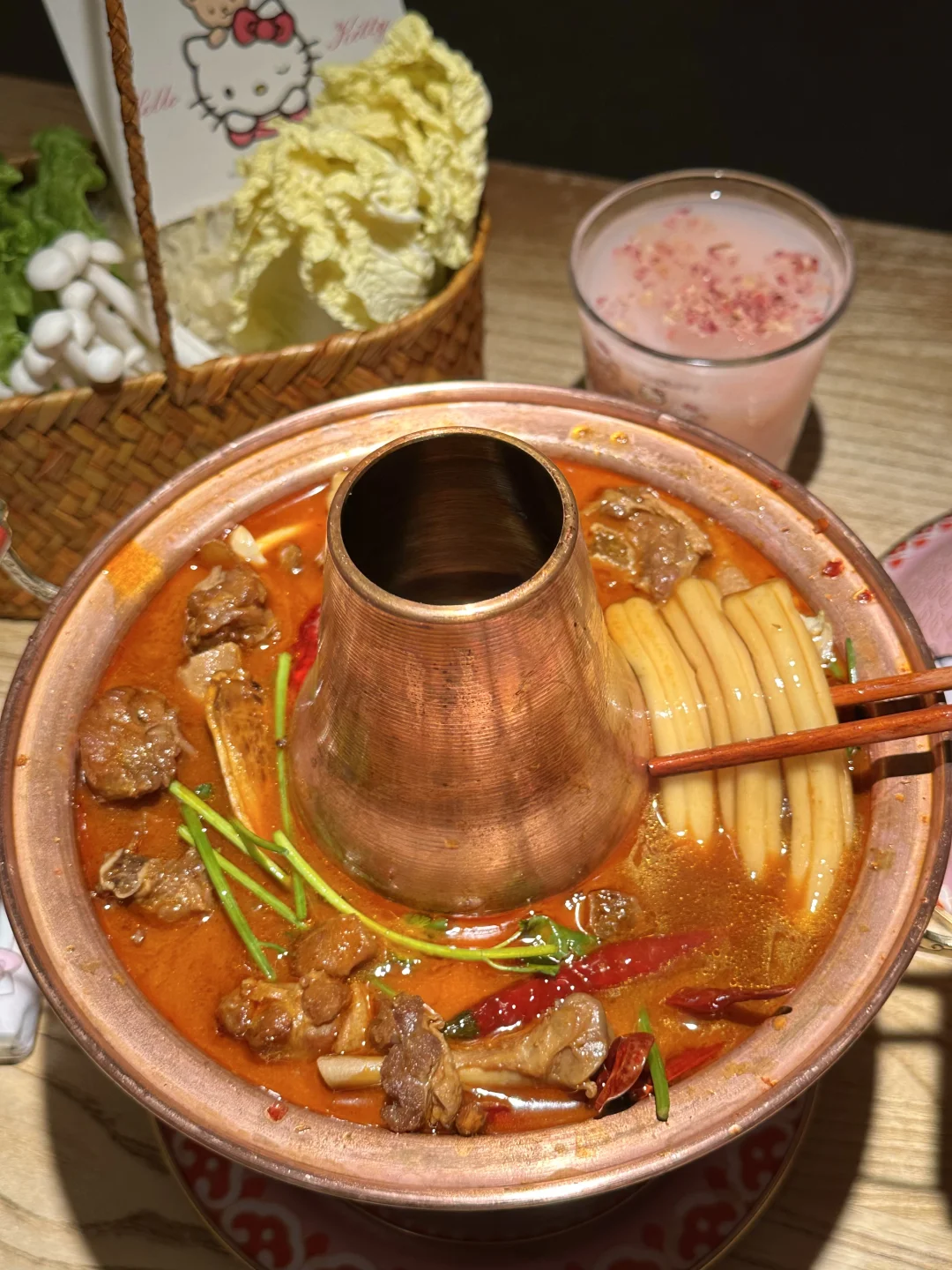 长沙的！！长沙的！！Hellokitty 主题限定🎀