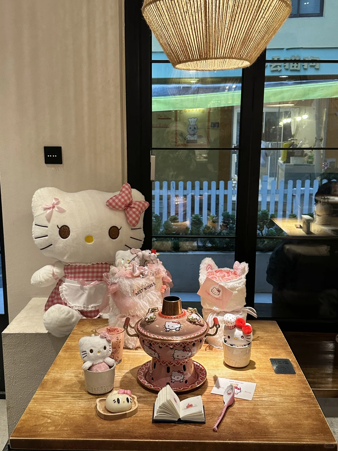 长沙的！！长沙的！！Hellokitty 主题限定🎀